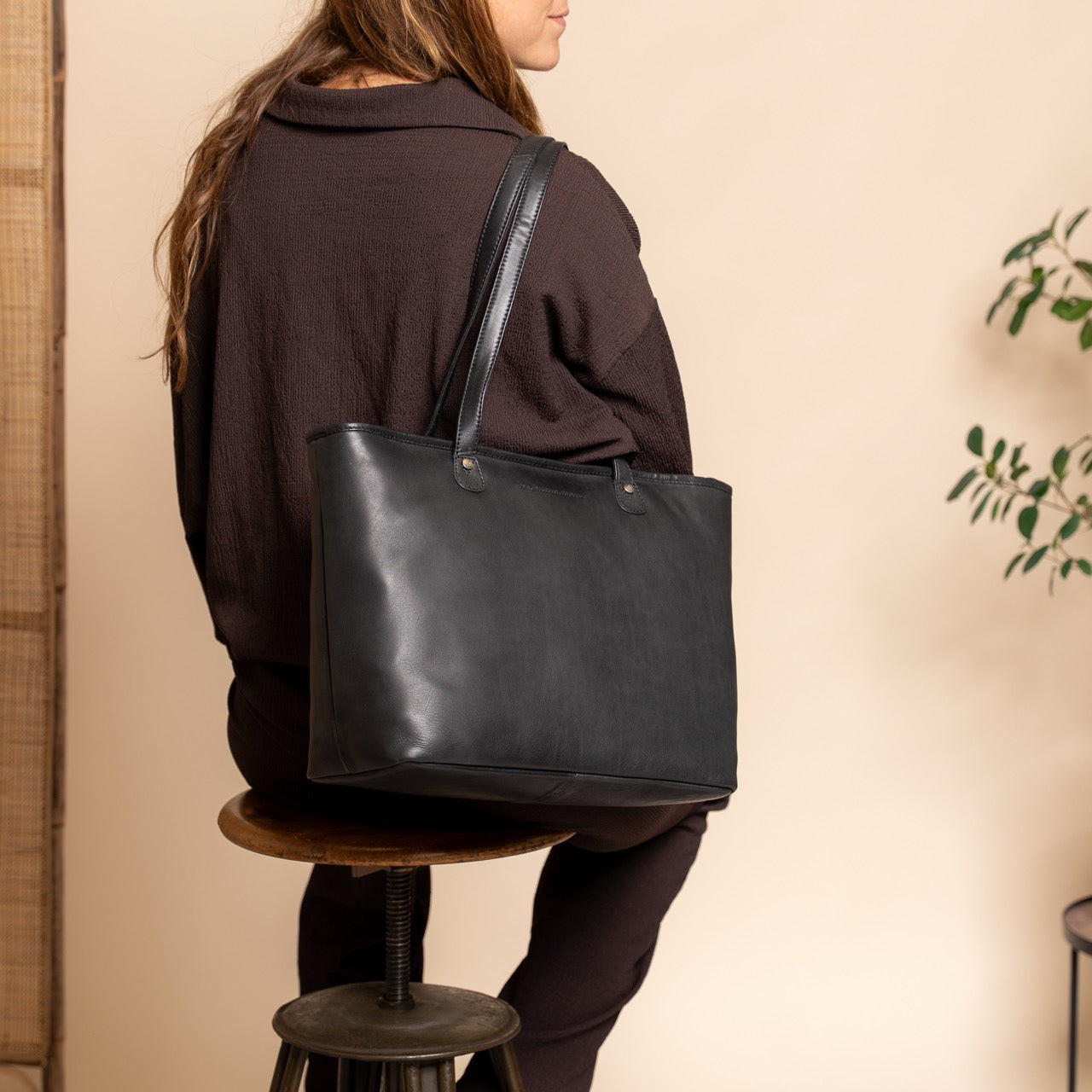 Leather Shopper Black Astano